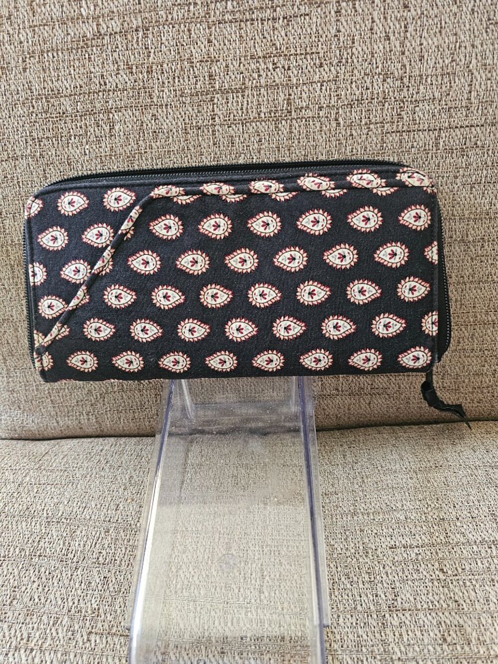 Vera Bradley Zip-Around Larger Travel Organizer Wallet – Classic Paisley Print